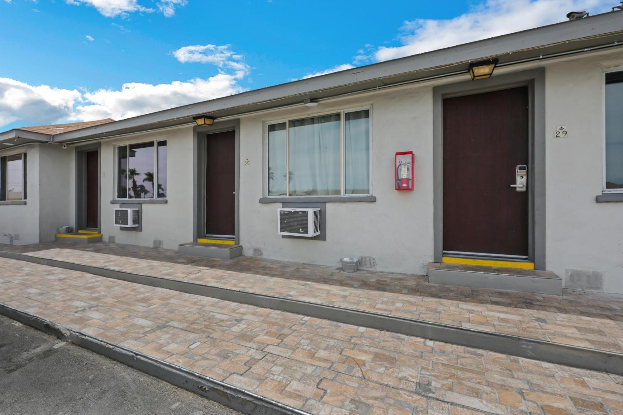 Desert Moon Motel Las Vegas Ngoại thất bức ảnh